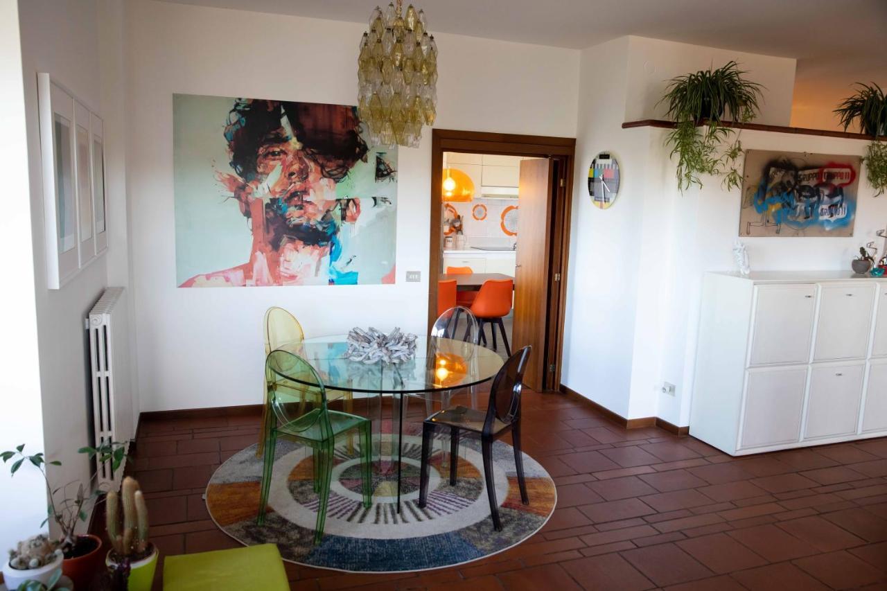 Sound Of Colors - Art Design Apartment Desenzano del Garda Luaran gambar