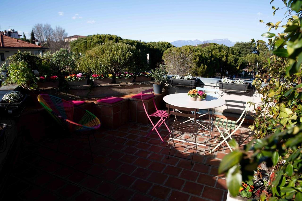 Sound Of Colors - Art Design Apartment Desenzano del Garda Luaran gambar