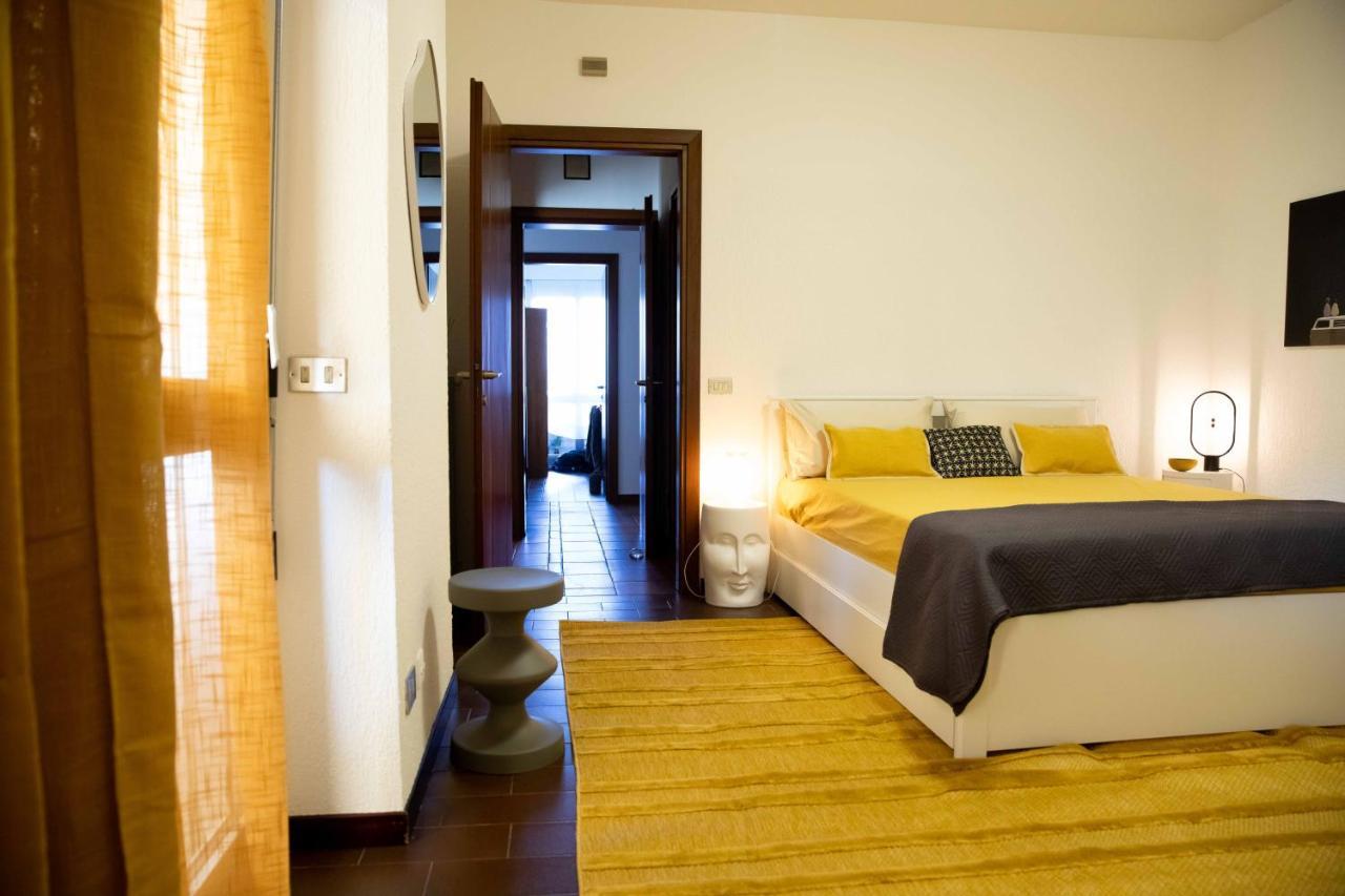 Sound Of Colors - Art Design Apartment Desenzano del Garda Luaran gambar