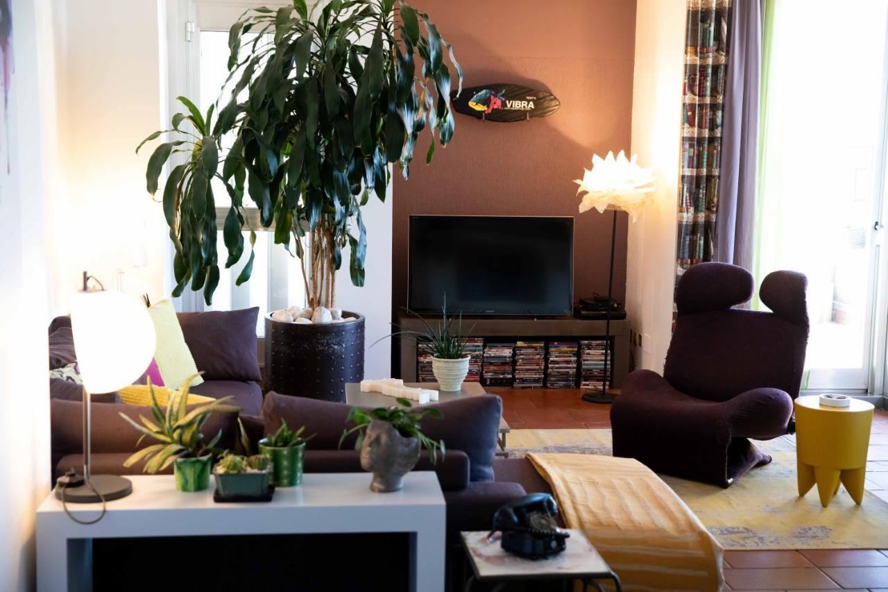 Sound Of Colors - Art Design Apartment Desenzano del Garda Luaran gambar